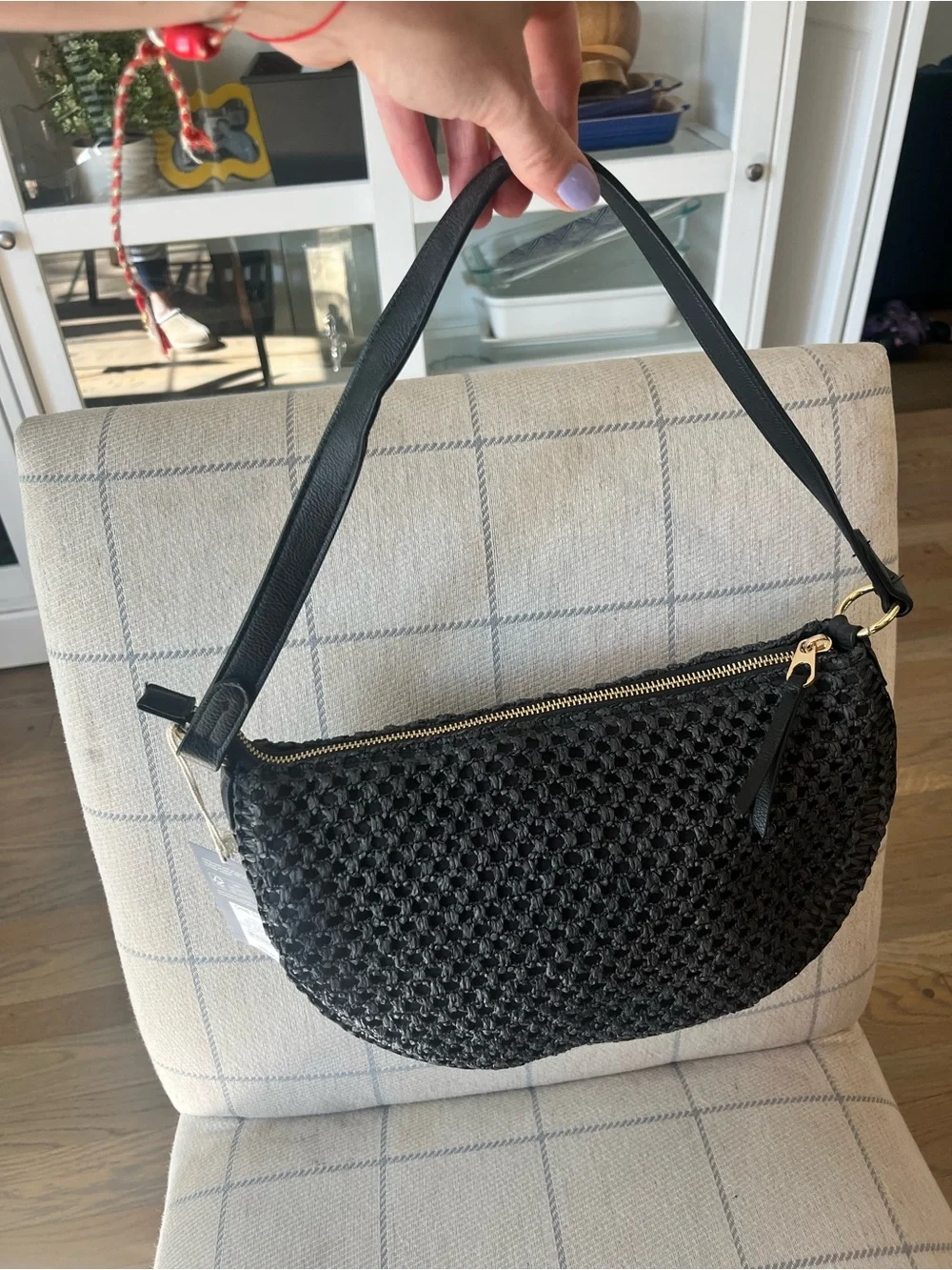 Universal Thread Black Woven Crescent Shoulder Bag - Picture 3 of 9